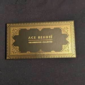 Ace Beaute Eyeshadow Pallet